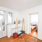 Apartman Visnjik Pines *